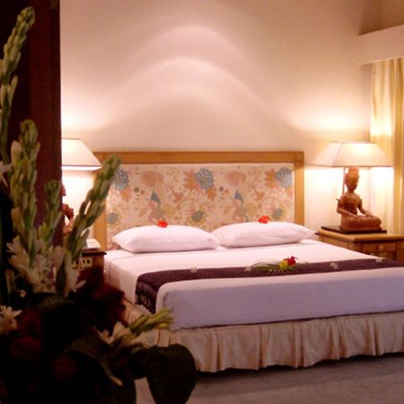 Hotel Tugu Malang Buitenkant foto